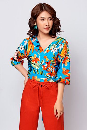 Áo 2 vạt buộc eo